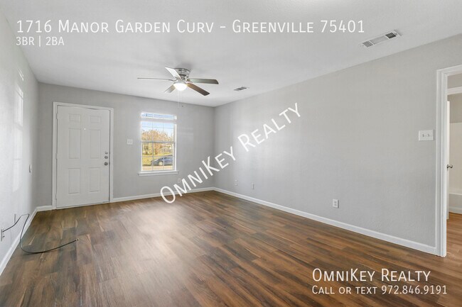 Photo - 1716 Manor Garden Curve