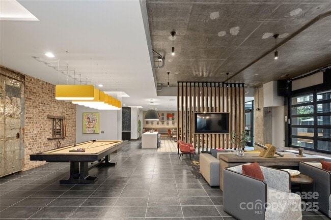 Photo - 110 Razades Wy Unit B1