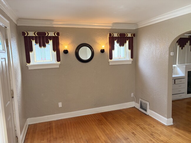 Living Room - 4159 N 20th St