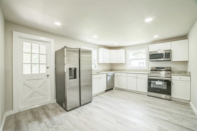 Building Photo - 3823 Ave R NW Rental
