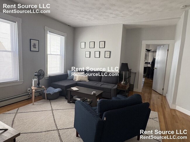 Photo - 471 Cambridge St Unit 3