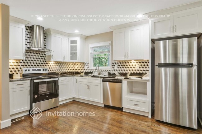 Photo - 664 Indigo Ln NW