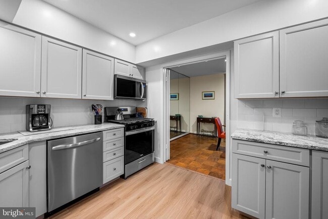 Photo - 103 Cross Keys Rd Unit R103D2