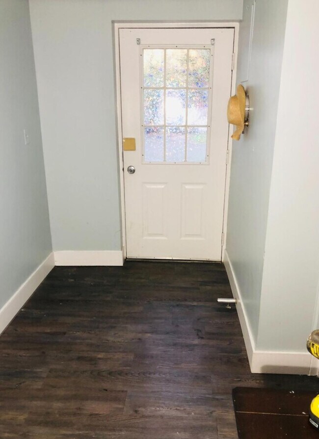 Photo - 200 Sunnydale Rd Unit First Floor