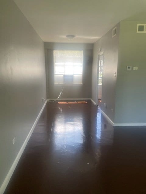 Photo - "Charming 2-Bedroom Retreat with Spacious ... Unidad 2