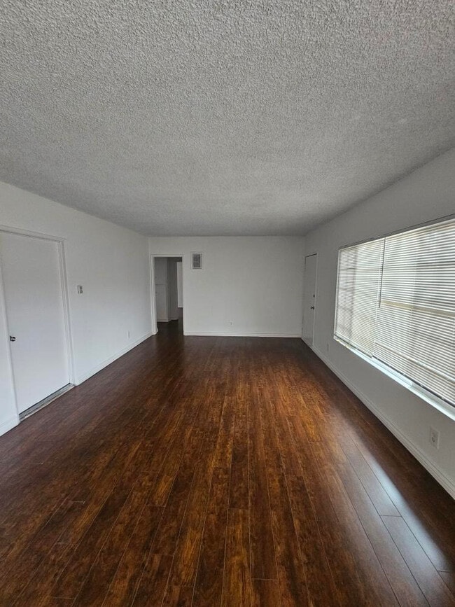 Photo - 9029 Orion Ave Unit 14