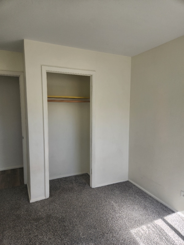 Photo - 3575 N Oakland Ave Unidad 402
