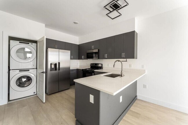 Photo - 43-45 W 32nd ST Unit 503