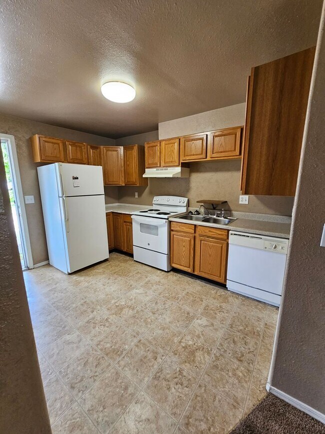 Photo - $1111 | 1BR/1BA | Cozy Lower Duplex Unit i...