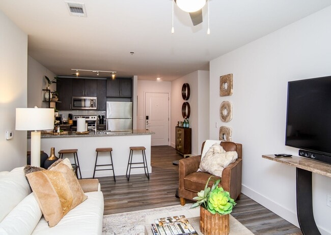 Photo - 3BD/3.5BA FOR RENT ON THE SQUARE Unit 506