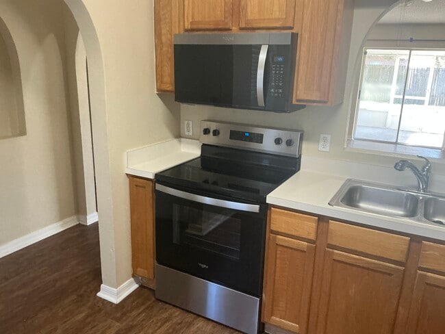 Photo - 2063 Corner Meadow Cir