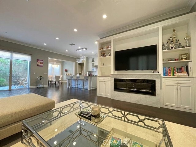 Building Photo - 56 Purple Jasmine