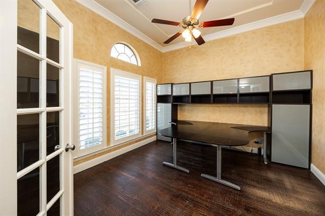 Photo - 408 Benwick Way