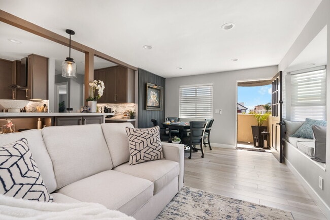 Photo - Furnished or Unfurnished Turn Key Updated Home in the Heart of the Peninsula Unit 1/2