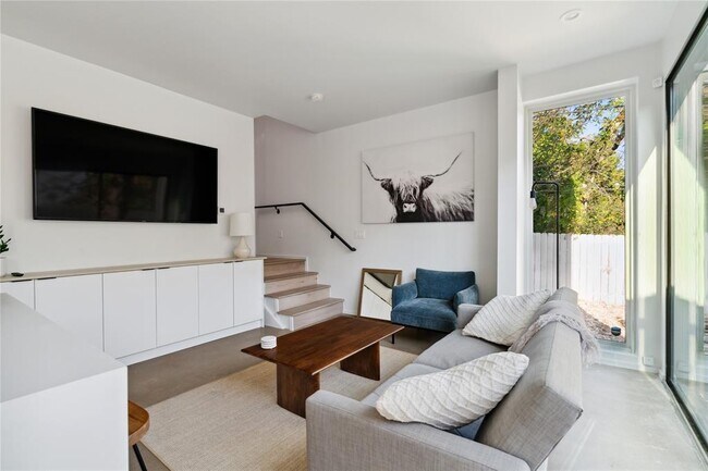 Photo - 7505 Wynne Ln