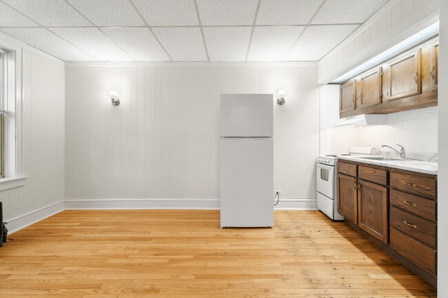 Photo - 1440 W Howard St Unit 18