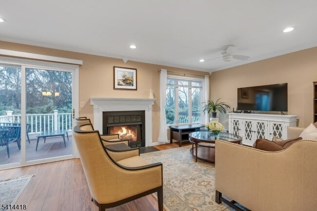 Photo - 34 Stockton Ct