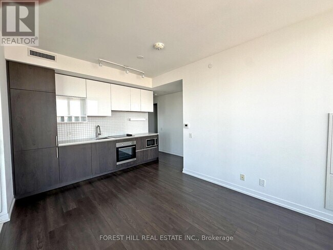 Photo - 950 Portage Pkwy Unit 2902