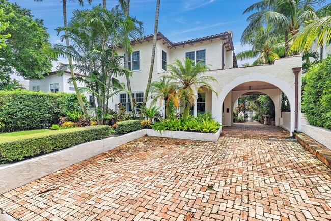 Building Photo - 710 Claremore Dr