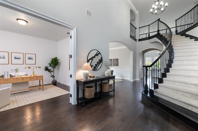 Photo - 204 Old Grove Rd