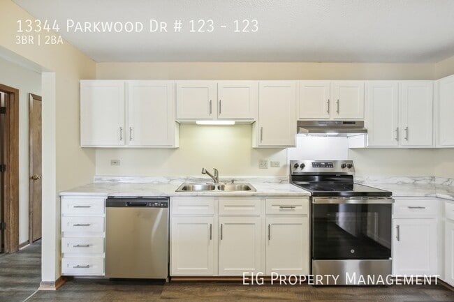 Photo - 13344 Parkwood Dr Unit 123