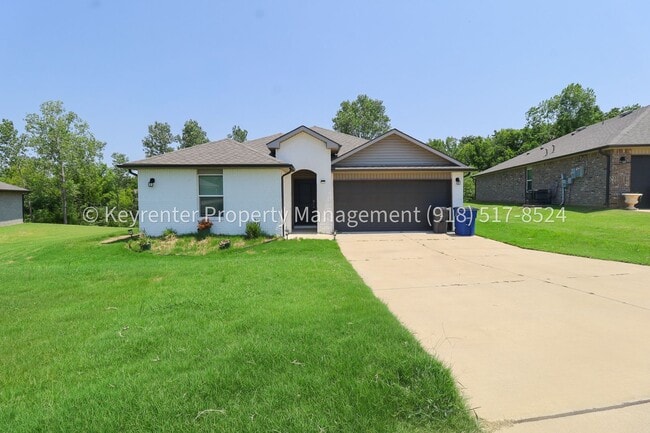 Photo - Beautifully Updated 4Bed/2Bath Home, Backs Up to Greenbelt!