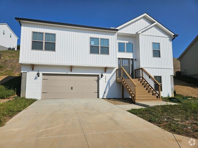 Building Photo - New Construction in Karns with Washer and ... Rental