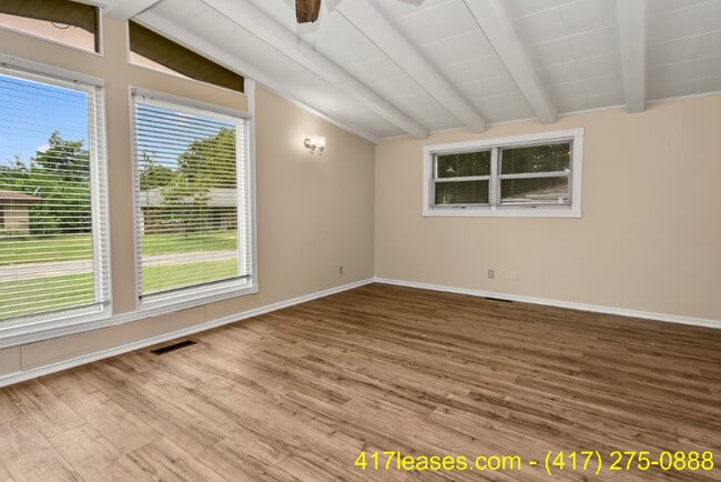 114 N Maplewood Ave