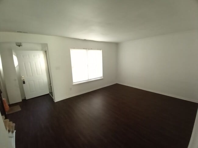 5839 E Hastings Arch