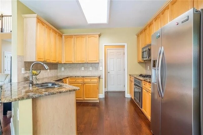 Photo - 3915 High Gables E