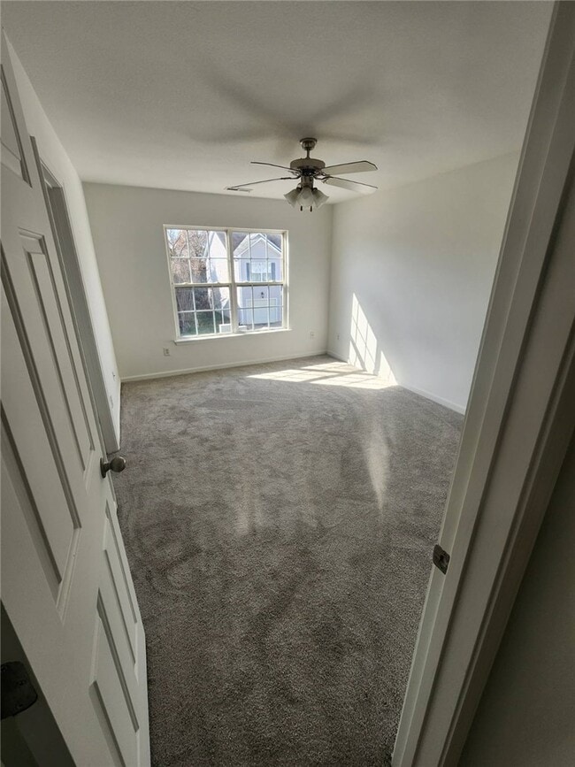 Photo - 726 Bellview Way