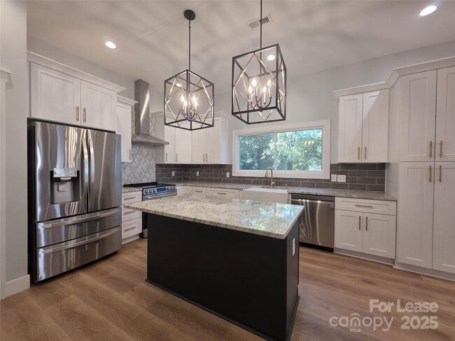 Photo - 125 Todd Dr NW