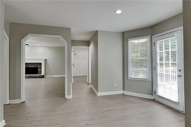 Photo - 74 Woodsfield Ln
