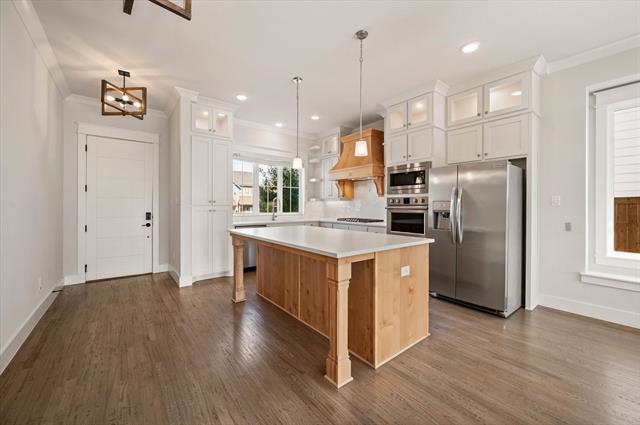 Photo - 449 Jones St