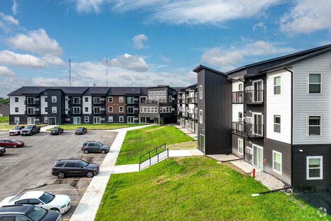 Lakeland Apartments
