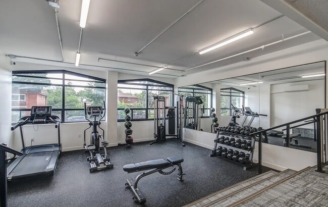 Photo - 270 E Spadina Rd