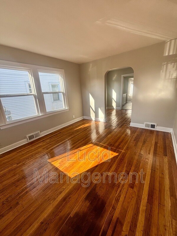 Photo - 328 Cecil Ave