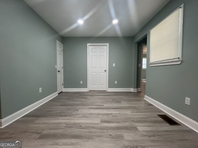 Photo - 32 Melody Ln NW