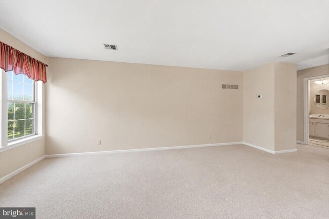 Photo - 700 Bradford Terrace