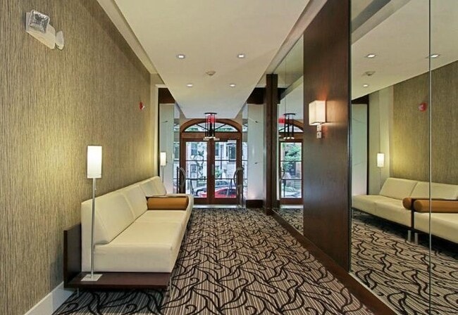 Photo - 1811 Wyoming Ave NW