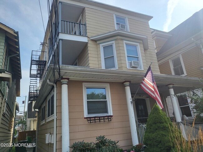 Building Photo - 122 Mt Hermon Way Rental