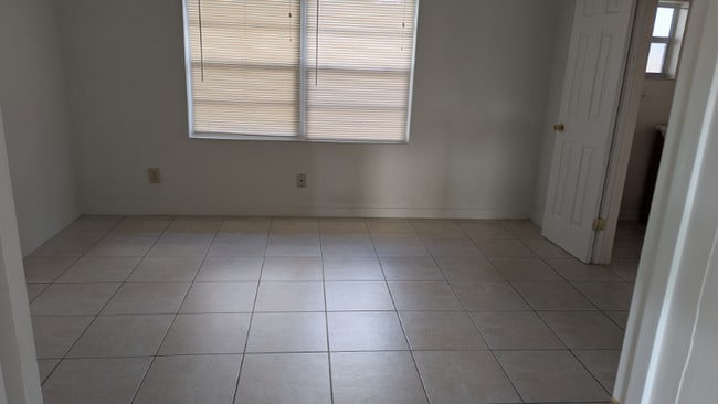 Photo - 2309 S Mills Ave Unit C