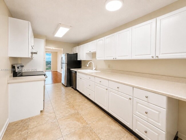Photo - 250 Jacaranda Dr Unit 805