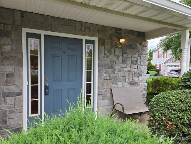Photo - 6 Chimney Ct
