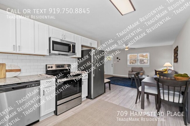 Photo - 709 Hampstead Pl