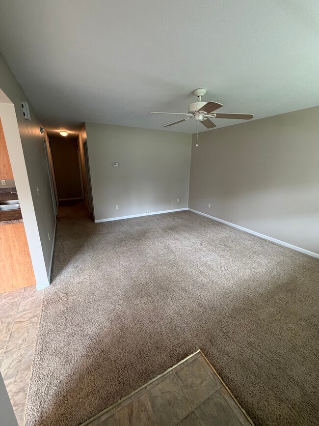 Photo - 348 Maplewood Dr Unit 348 Maplewood drive