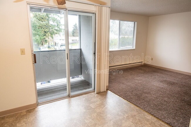 Photo - 302-163 163 St Ct E Unit 6