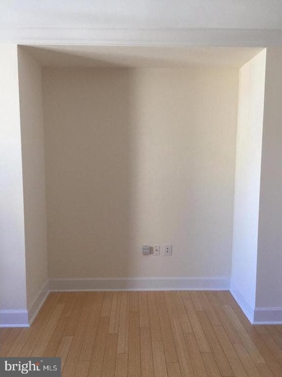 Building Photo - 1701 Locust St Unit 1806