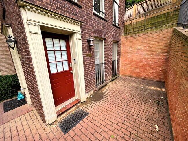 Photo - Private 1 Bedroom/1 Bath