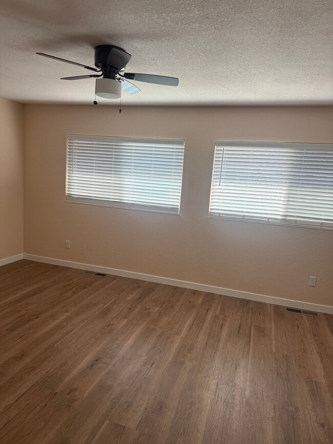 Photo - 1315 Gillpepper Ln